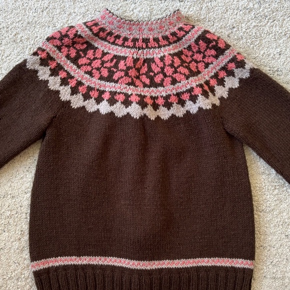 Hand-knit Sweater - Picture 4 of 8